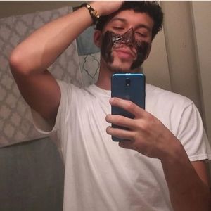 Meet your Posher, Aaron